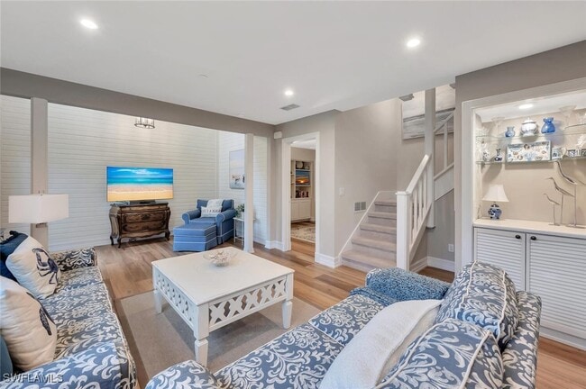 property at 180 6th Ave S