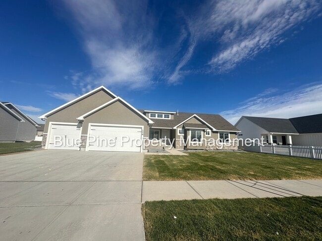 property at 176 Hideout Dr