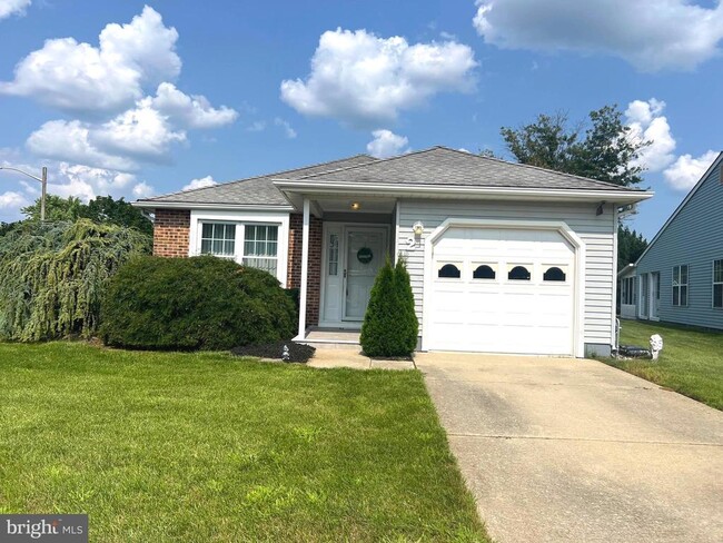 property at 2 Warner Ct