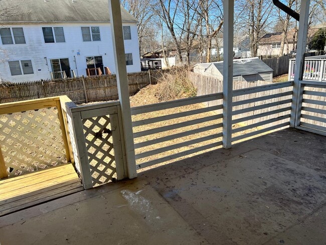 126 Orange St in Edison, NJ - Foto de edificio - Building Photo