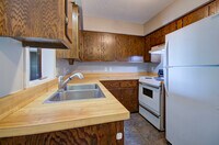 2224 Oneida St photo'