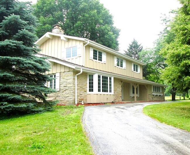 property at 3431 W Colette Ct