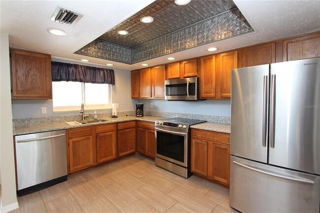 6699 San Casa Dr in Englewood, FL - Building Photo - Building Photo