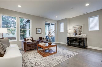 6049 NE Flanders St, Unit 6049 in Portland, OR - Building Photo - Building Photo