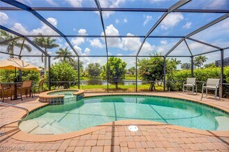 3948 Treasure Cove Cir in Naples, FL - Building Photo - Building Photo