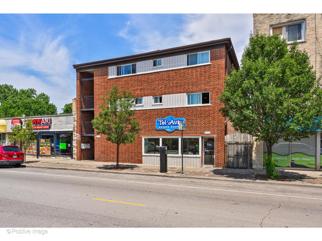 2944 W Devon Ave in Chicago, IL - Building Photo - Building Photo