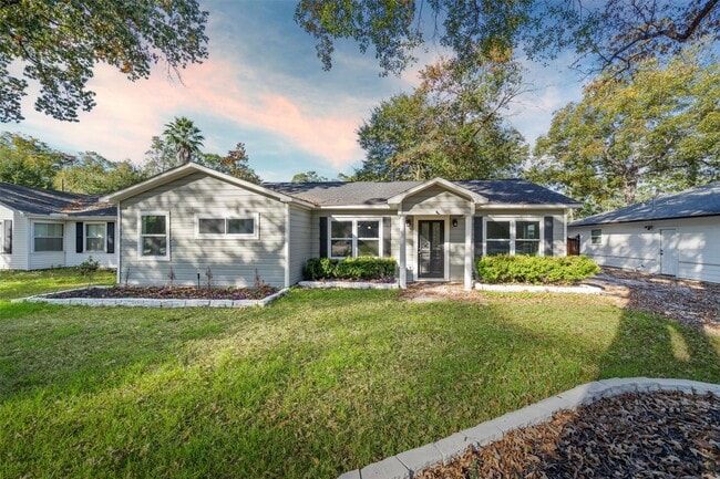 property at 1034 W 43rd St