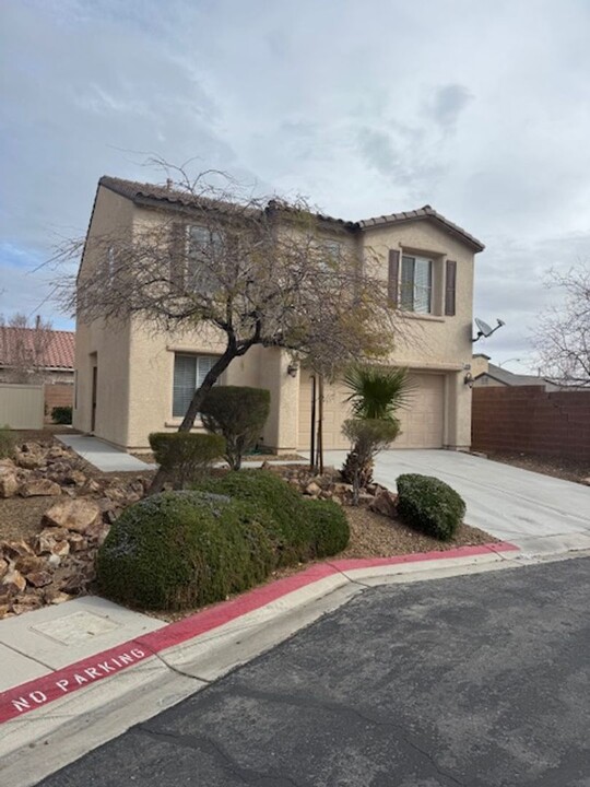 4804 Lamville Canyon Ct in Las Vegas, NV - Building Photo