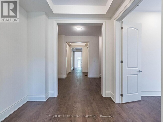 192 Farrell Rd in Vaughan, ON - Building Photo - Building Photo
