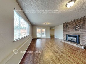 2401 N Narrows Dr in Tacoma, WA - Building Photo - Building Photo