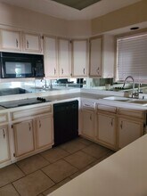 Regency Apartments in Midland, TX - Foto de edificio - Building Photo