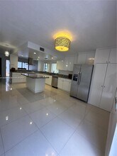 1990 Brickell Ave in Miami, FL - Building Photo - Building Photo