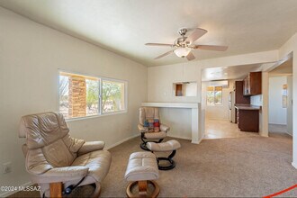 3950 W Camino del Toro in Sahuarita, AZ - Foto de edificio - Building Photo