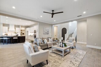 850 Overstone Ave in Madera, CA - Building Photo - Building Photo