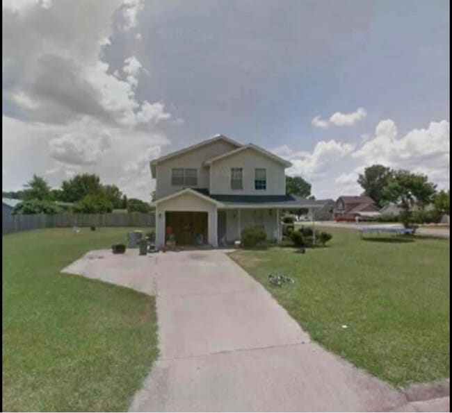 property at 33 Park Cir