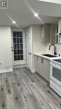7210 Lulworth Ct in Mississauga, ON - Building Photo - Building Photo