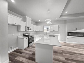 1223 Wesley St in Greenville, TX - Building Photo - Building Photo