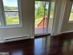 7648 Beach Dr in Pasadena, MD - Building Photo - Building Photo