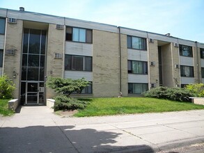 904-912 in Minneapolis, MN - Foto de edificio - Interior Photo