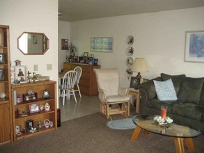 Lookingglass Apartments in Roseburg, OR - Building Photo - Interior Photo