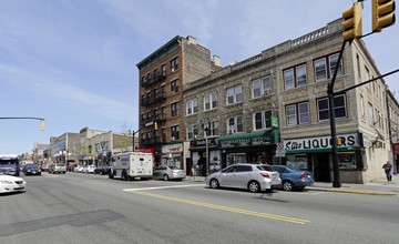 5206-5208 Bergenline Ave in West New York, NJ - Building Photo - Building Photo