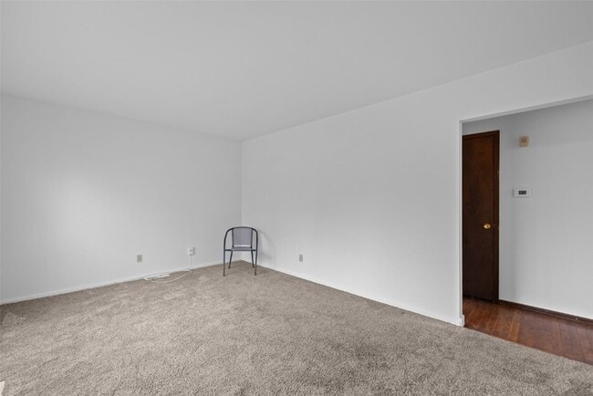 3557 High Dr in St. Ann, MO - Building Photo - Building Photo