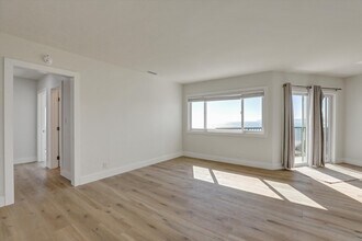 811 Buena Vista in San Clemente, CA - Foto de edificio - Building Photo