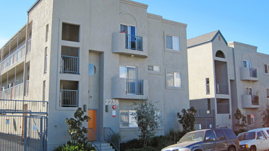 2238 Las Colinas Ave in Los Angeles, CA - Building Photo - Building Photo