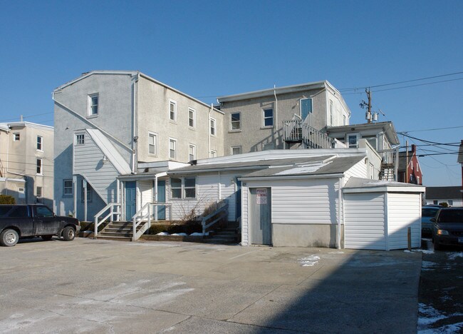 Park Lane Apartments in Gilbertsville, PA - Building Photo - Building Photo