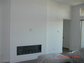 9751 Evergreen Pne St in Las Vegas, NV - Building Photo - Building Photo