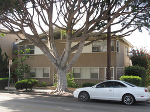 3138 E 3rd St in Long Beach, CA - Foto de edificio - Building Photo