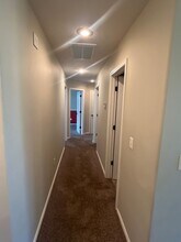 1665 N Old Castle Rd in Nixa, MO - Building Photo - Building Photo