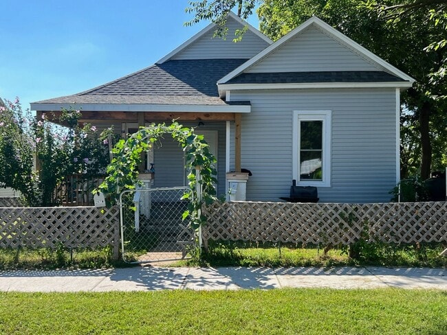 property at 2117 N Ramsey Ave