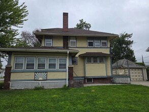 421 S 8th St in Council Bluffs, IA - Building Photo - Building Photo