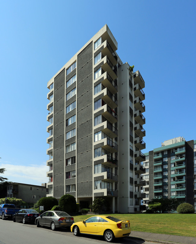 St. Roch Apartments in Vancouver, BC - Building Photo - Building Photo