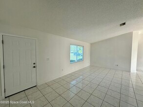 454 Vin Rose Cir SE in Palm Bay, FL - Building Photo - Building Photo