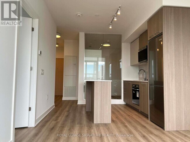 30 Dreamers Wy in Toronto, ON - Building Photo - Building Photo