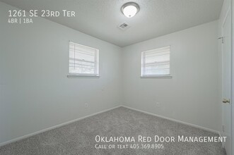 1261 SE 23rd Terrace in Oklahoma City, OK - Foto de edificio - Building Photo