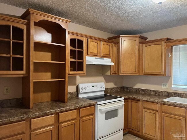 3229 Maplewood Dr in Gulf Breeze, FL - Building Photo - Building Photo