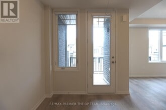 12 Pierre Berton Blvd in Vaughan, ON - Building Photo - Building Photo