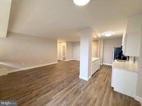 1200 E Marlton Pike in Cherry Hill Township, NJ - Building Photo - Building Photo