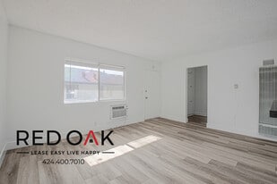 630 N Cerritos Ave, Unit 212 in Azusa, CA - Building Photo