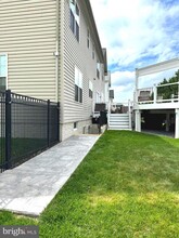 13805 Leaman Farm Rd in Germantown, MD - Building Photo - Building Photo