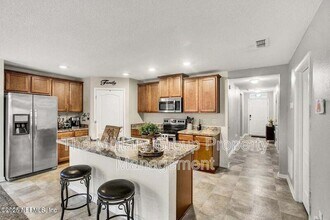3538 Martin Lakes Dr in Green Cove Springs, FL - Foto de edificio - Building Photo