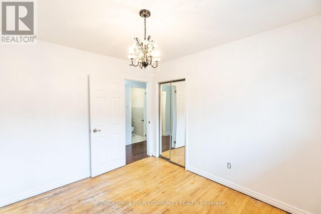 property at 32 Marbury Crescent