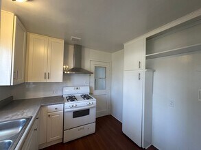4300 Centralia St in Long Beach, CA - Building Photo - Building Photo