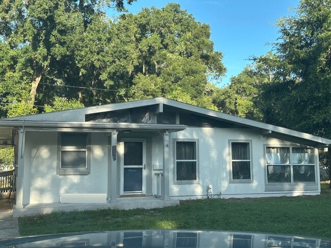 831 NW 20th Ter in Gainesville, FL - Building Photo - Building Photo