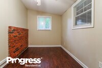 2351 Pinewood Dr photo'