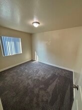 8634 Menlo Ave in Los Angeles, CA - Foto de edificio - Building Photo