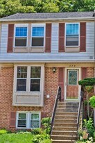 229 Red Jade Dr in Upper Marlboro, MD - Building Photo